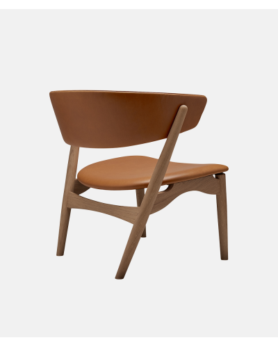 Sibast - No 7 Lounge Chair Whitepigmented Lacquered Oak and Dunes Cognac Leather